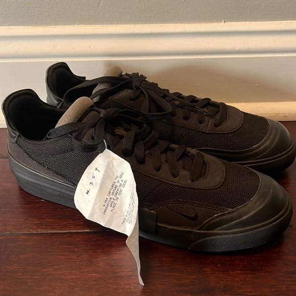 nike drop type prm black grey